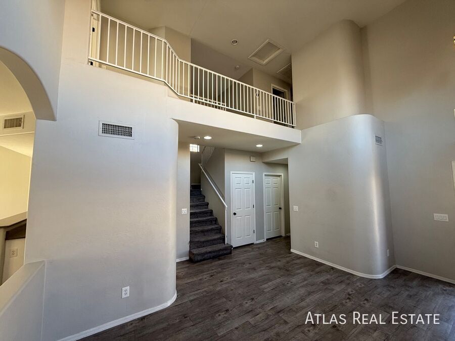 Building Photo - 2040 N 106th Ave