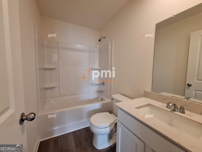 Building Photo - 176 Kinsale Dr