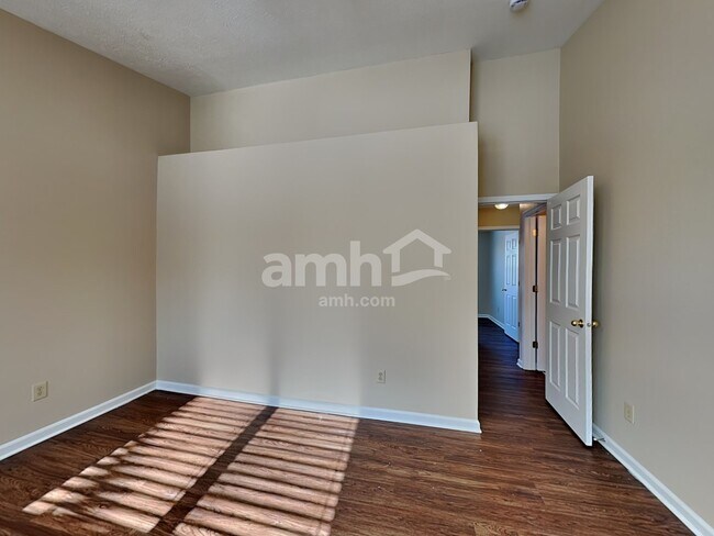 Building Photo - 6585 W Odessa Way