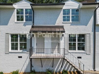 Building Photo - 400 Gallery Ln