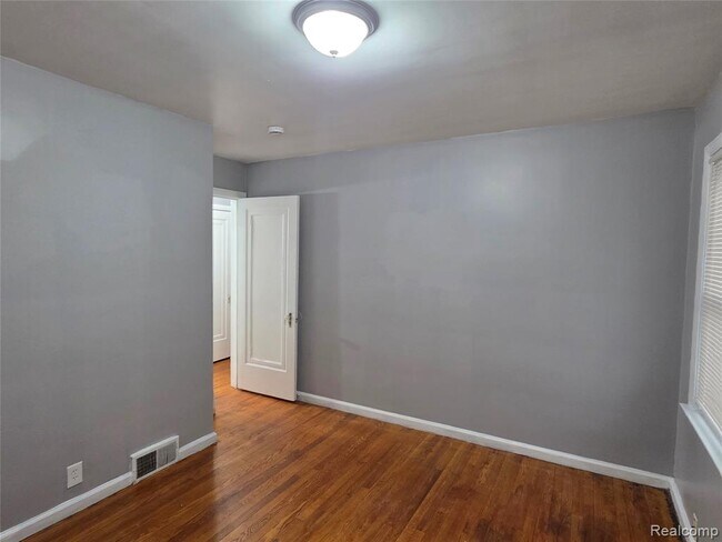 Building Photo - 16647 Rossini Dr