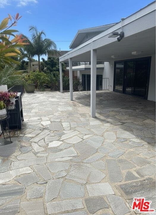 Building Photo - 4368 Fairway Dr