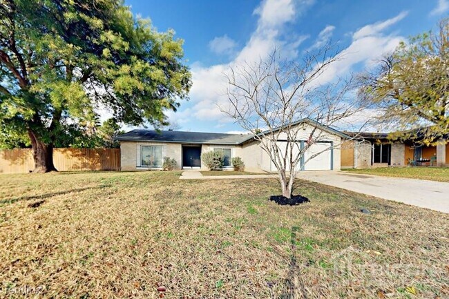 Building Photo - 6801 Castile De Oro