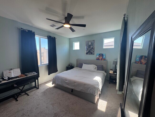 Building Photo - 5503 Sandcliff Ln