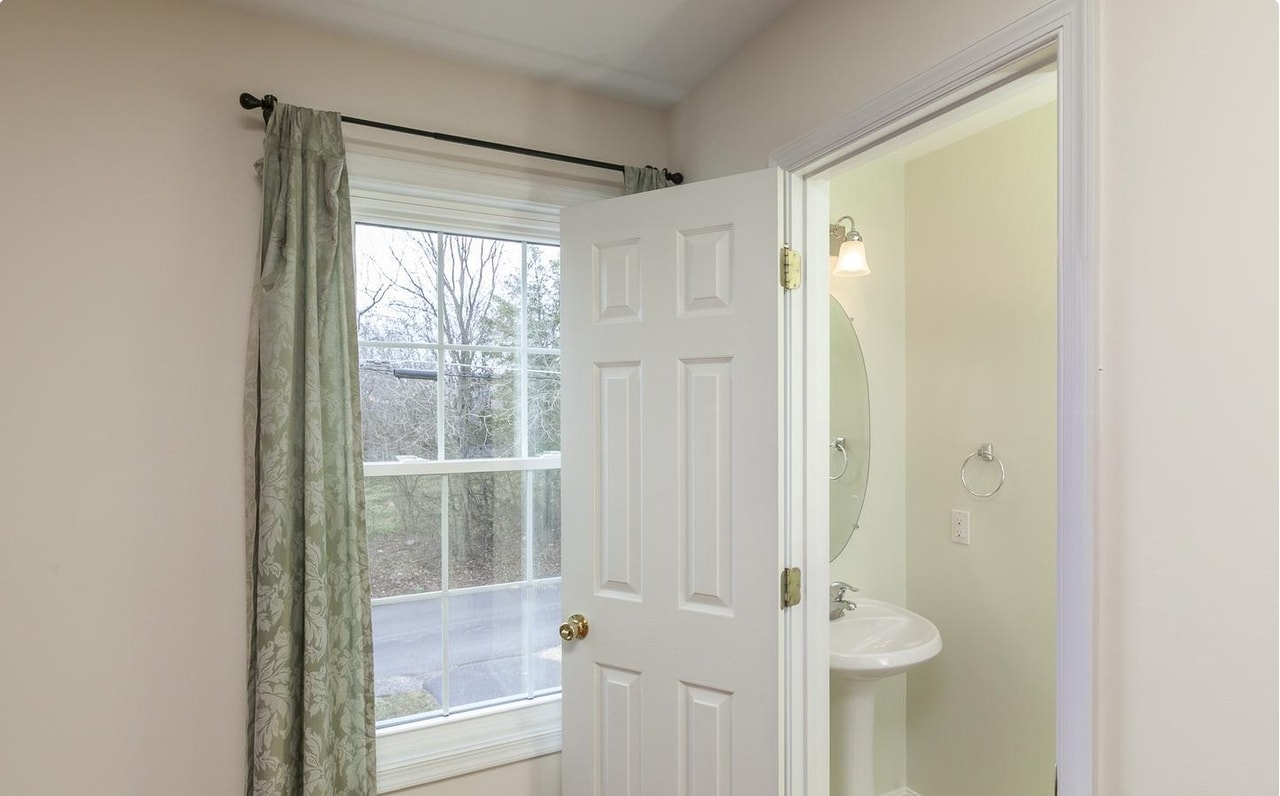 Building Photo - 106 Sir Washington St