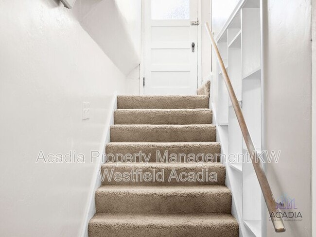 Building Photo - 127 E 600 N