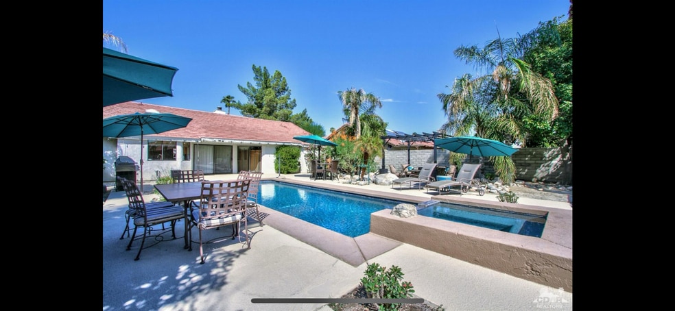 Building Photo - 28790 Avenida Marquesa