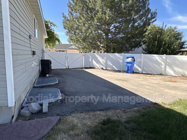 Building Photo - 3138 Aubrey Dee Cir
