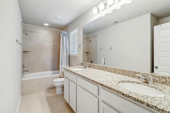 Building Photo - 112 Silver Springs Bend