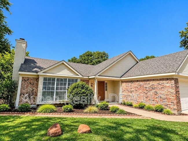 Building Photo - 514 Briarcroft Dr