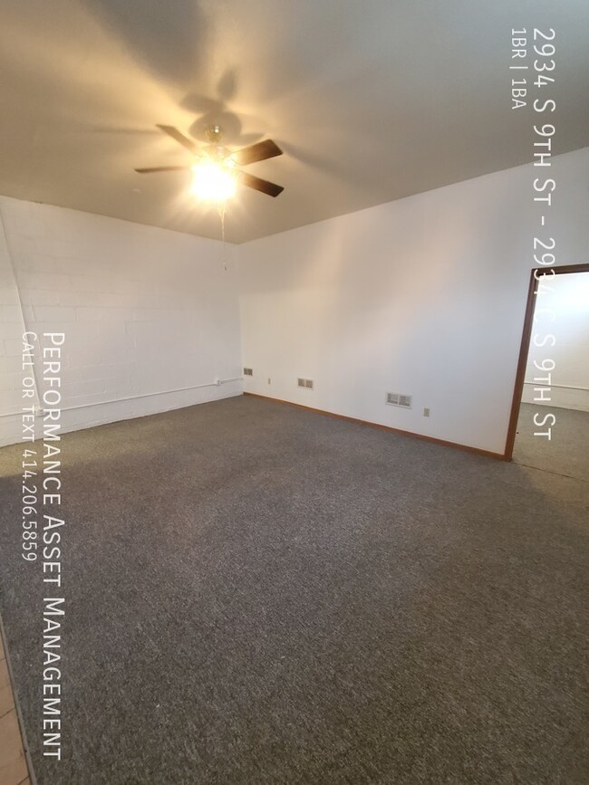 Building Photo - Spacious 1BED/1BATH Southside Apartment