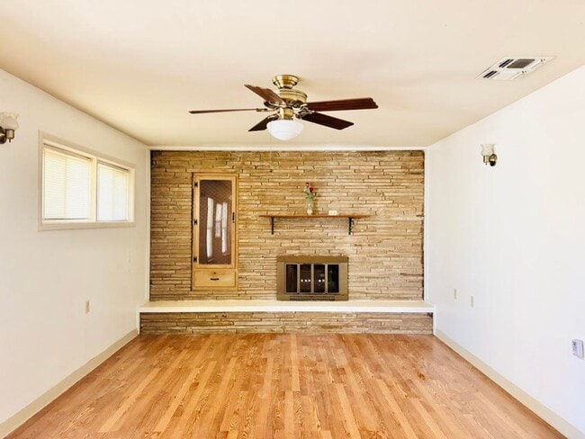 Building Photo - 5702 Fruitland Farm Rd