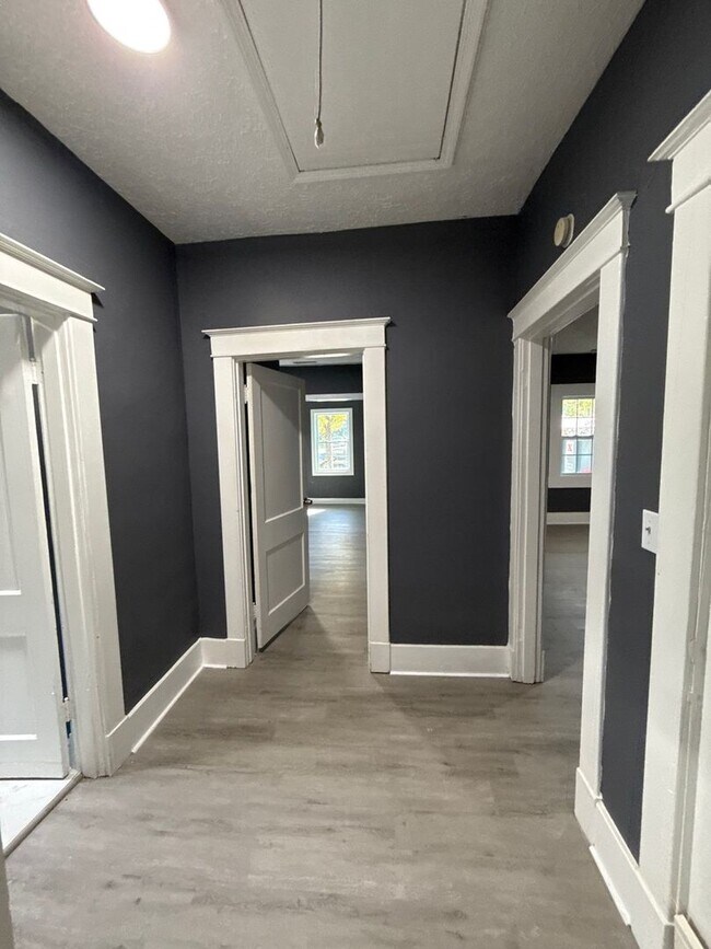 Building Photo - Fully Renovated Home in Binghampton – Section 8 Welcome!