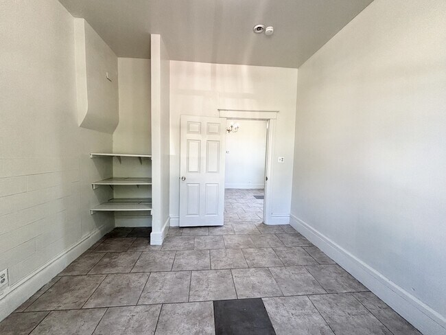 Building Photo - 61 S 800 W
