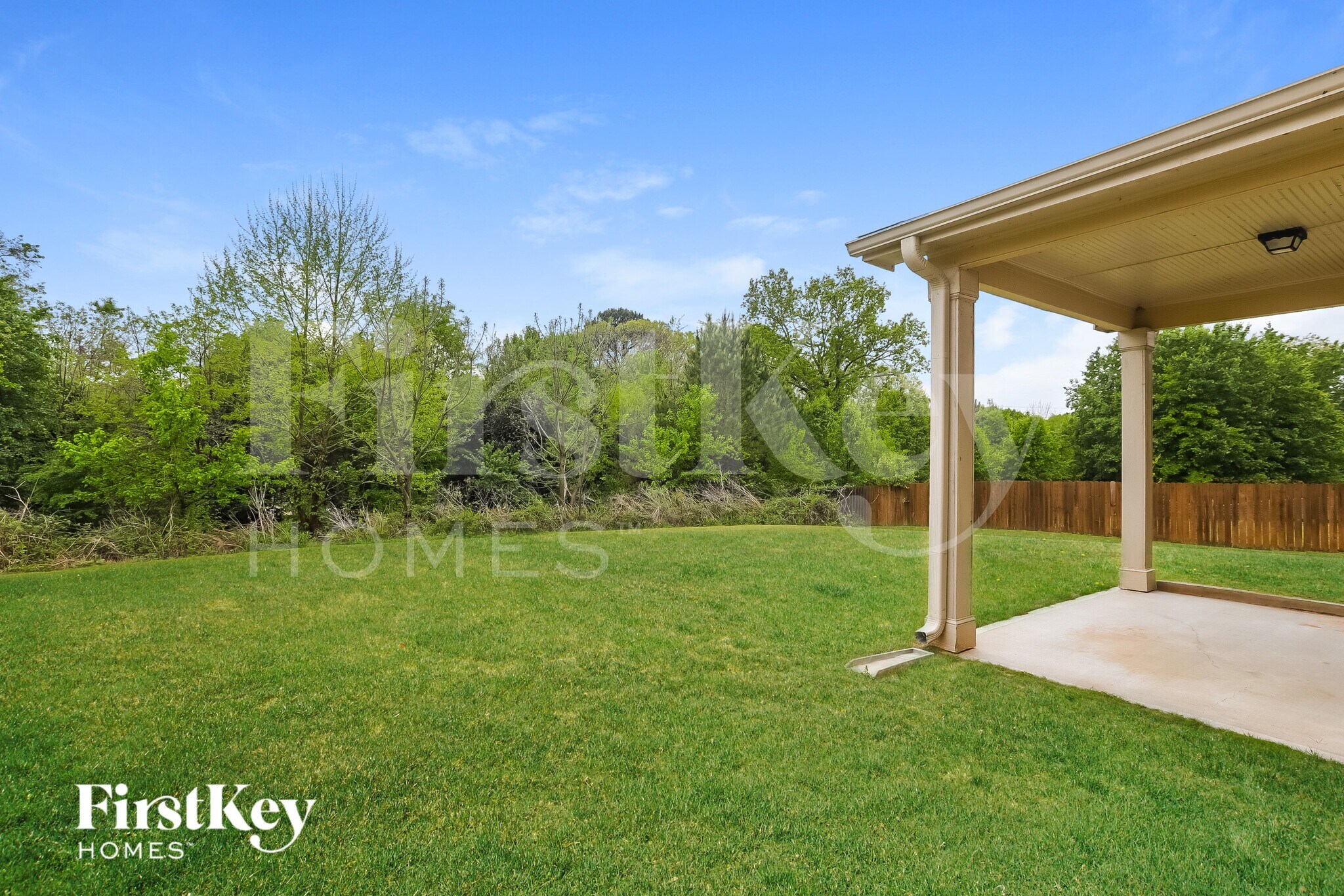 Building Photo - 1328 Wild Rose Dr SE