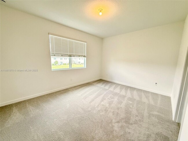 Building Photo - 551 Rivergrass St
