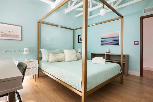 Building Photo - 524 Oleander Dr