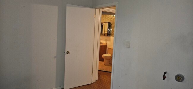 Building Photo - 4528 Brown St