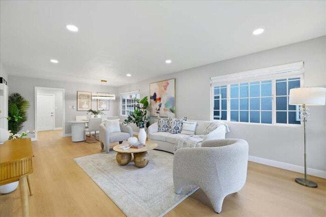 Building Photo - 4564 San Juan Ave