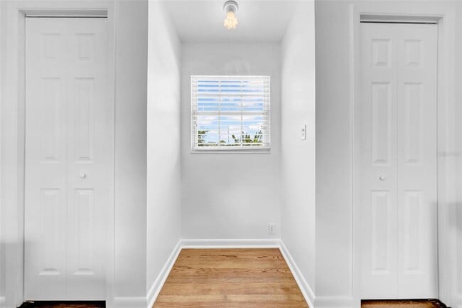 Building Photo - 4924 Shetland Ave