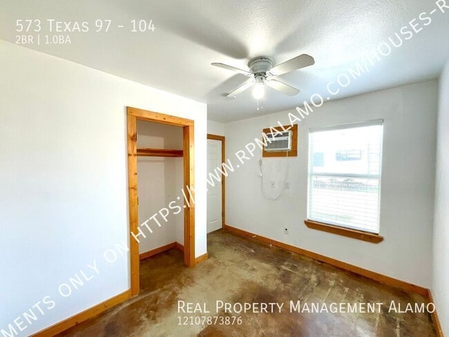 Building Photo - 573 TX-97