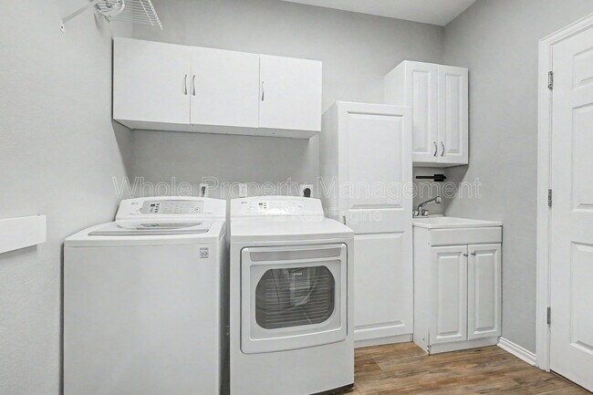 Building Photo - 3403 W 111th Dr