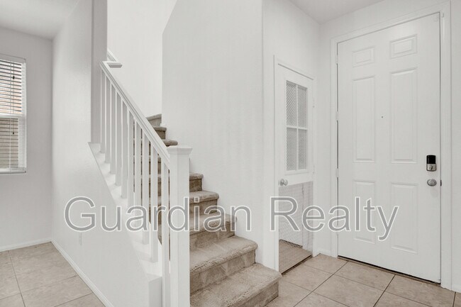 Building Photo - 11070 Neets Bay St