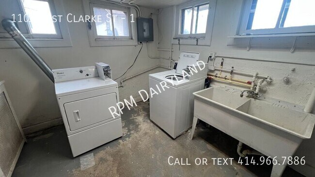 Building Photo - 1106 E Clarke St