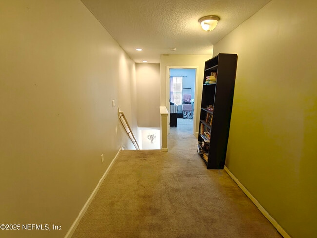 Building Photo - 3284 Chestnut Ridge Way