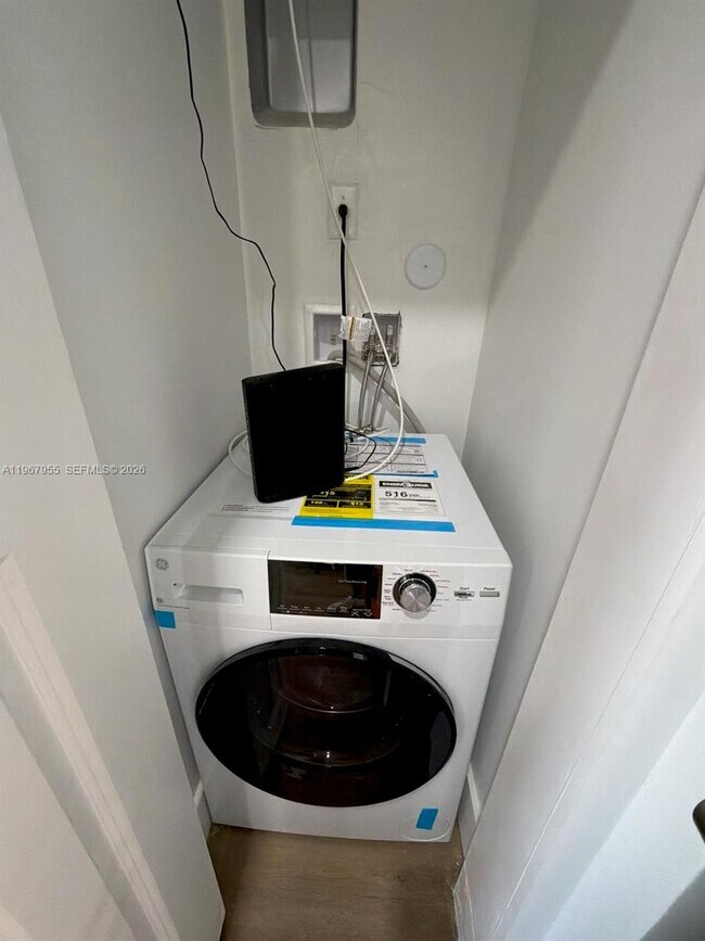 Building Photo - 1619 Jefferson Ave