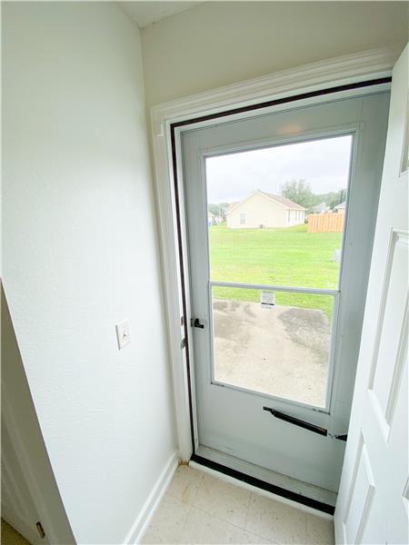 Building Photo - 47 Bearing Cir