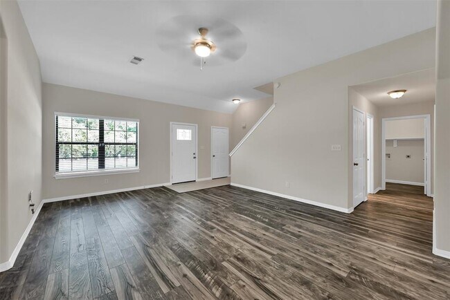 Building Photo - 9020 Zapata Way