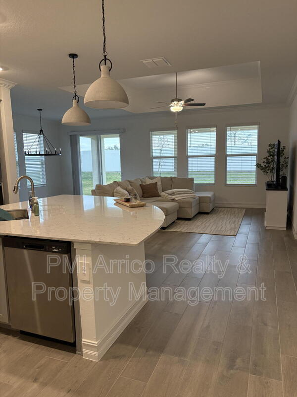 Building Photo - 11679 74th Cir E