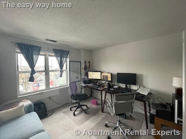 Building Photo - 175 Beacon St