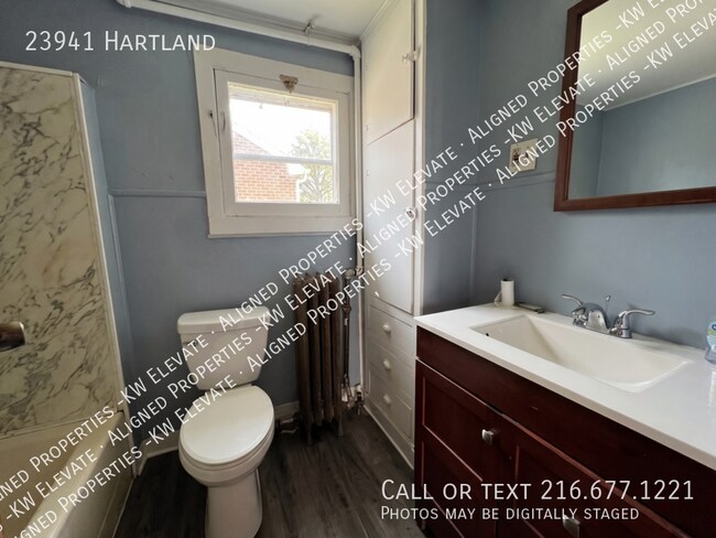Building Photo - 23941 Hartland-