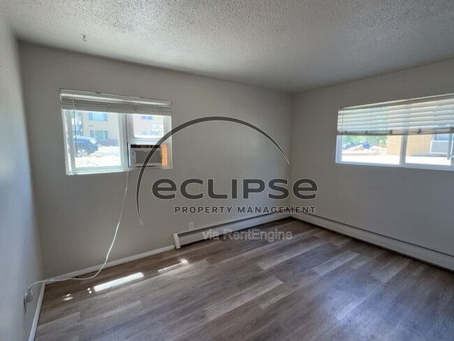 Building Photo - 450 Chipeta Ave