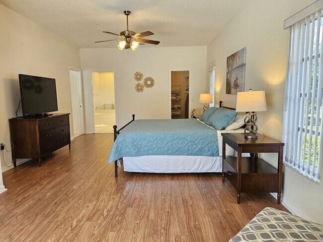 Building Photo - 1578 Vermeer Dr