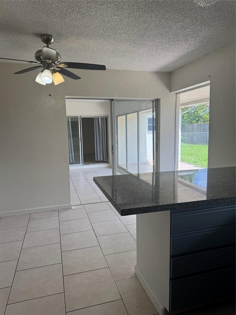 Building Photo - 9651 Sunset Strip