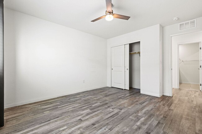 Building Photo - Newly Built 6 Bed / 2.5 Bath Single-Family Home with Upgraded Kitchen and Fully Fenced Yard in So...