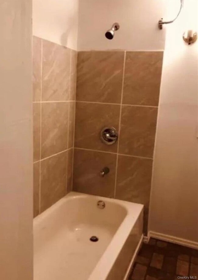 Building Photo - 9 Kelly Hill Rd