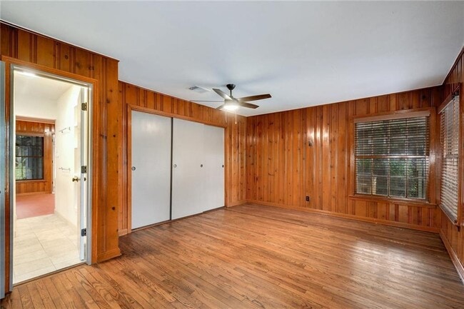 Building Photo - 4504 Elwood Rd