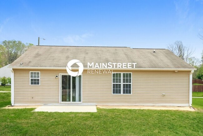 Building Photo - 3 Bedroom Pet-Friendly Home in Winston-Salem, NC with Main Street Renewal