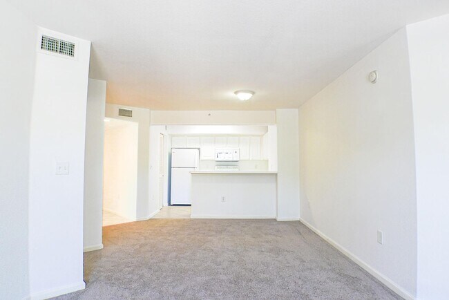 Building Photo - 4113 Residence Drive