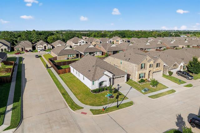 Building Photo - 809 Lauren Grove Ln