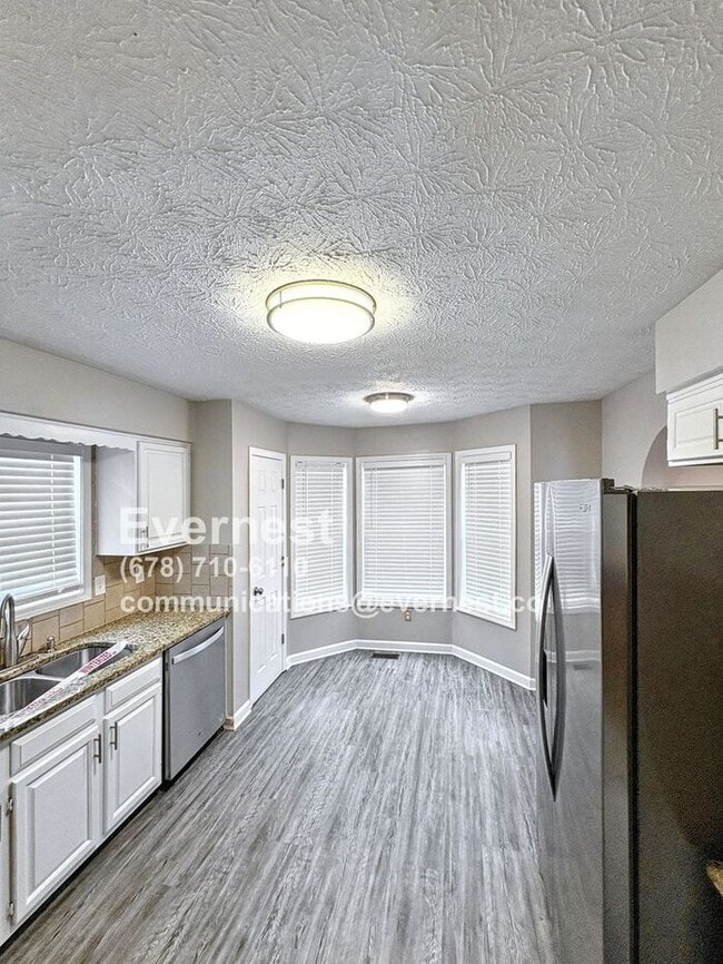 Building Photo - SPECIAL OFFER!  Limited Time Special Offer...