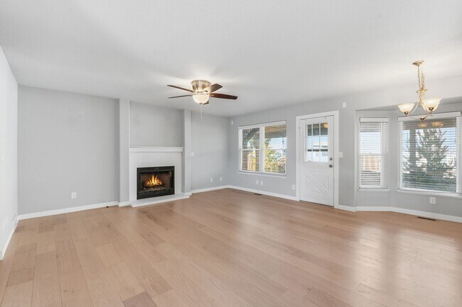 Building Photo - remodeled 3 bedroom Oak Vally Ranch Home