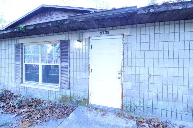 Primary Photo - 5736 NW 25th Terrace