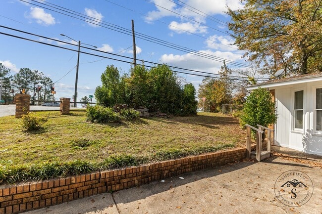 Building Photo - 5511 Canberra Ave