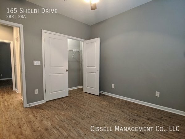 Building Photo - 165 N Shelbi Dr