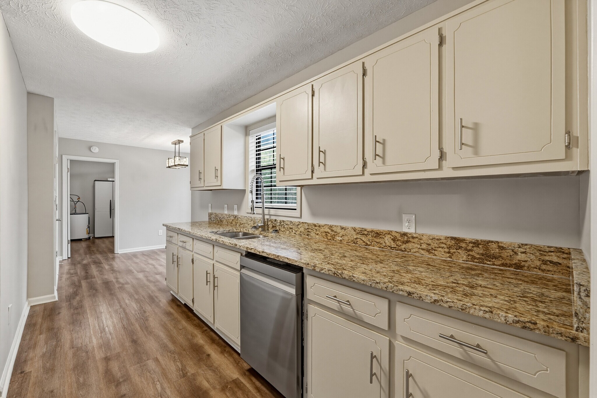 Building Photo - 4357 Marjorie Road Southwest